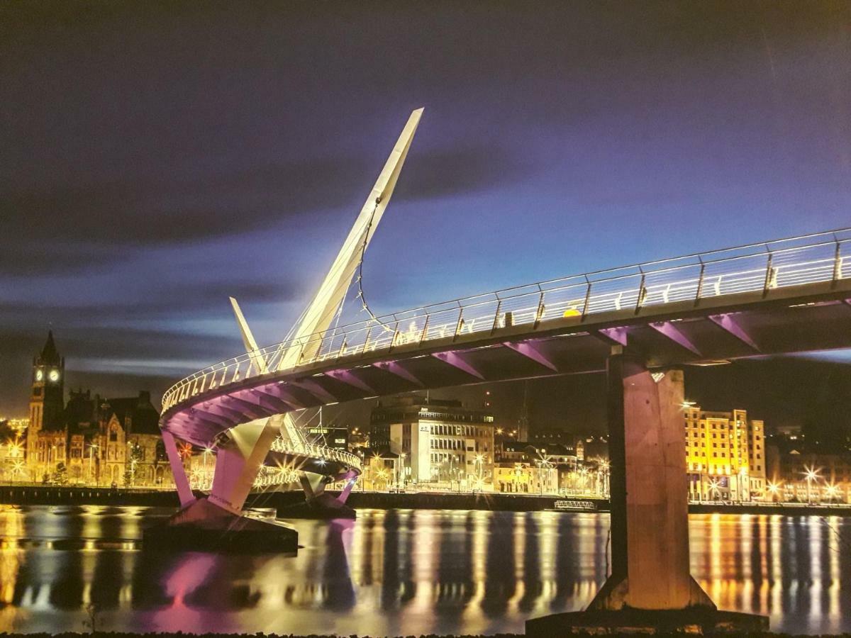 Bridge House Derry City Townhouse Central Free Parking Londonderry Exterior foto