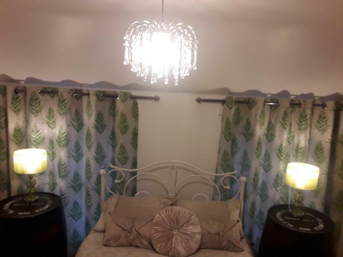 Bridge House Derry City Townhouse Central Free Parking Londonderry Exterior foto